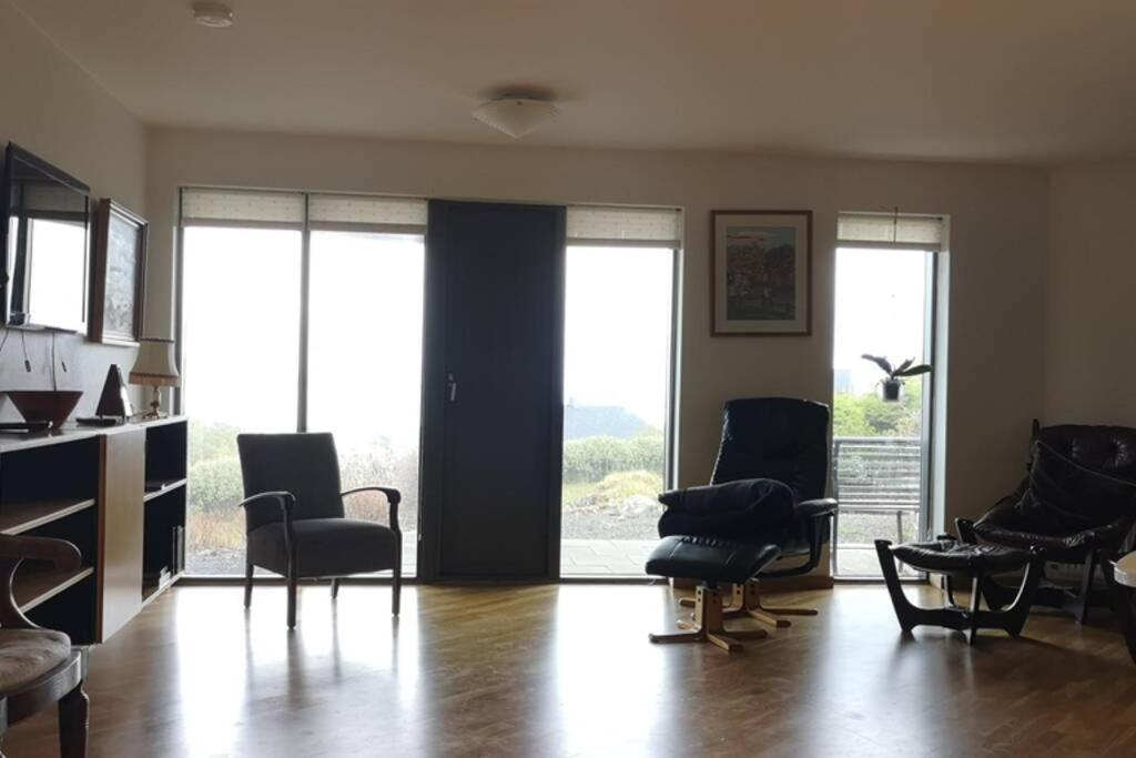 Large Apartment With Fabulous View Of 托尔斯港 外观 照片